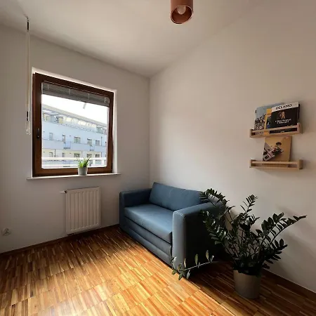 Tauron Arena - 5 Min Walk Apartment